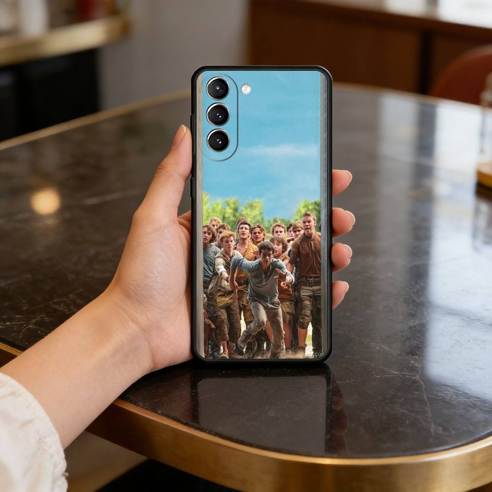 

The M-Maze R-Runner Phone Case For Samsung S25,24,23,22,30,21,10,9,Ultra,Plus,Lite,FE,4,5 G Soft Black Case Samsung S30plus5G