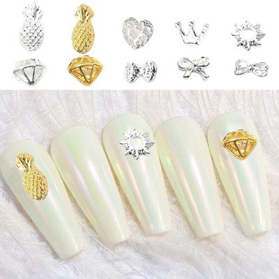 50 Stück DIY Nail Art Dekoration 3D Herz Krone Bogen Schädel Ananas Legierung Charms Retro Nail Art Halskette Schmuck Zubehör Maniküre Zubehör