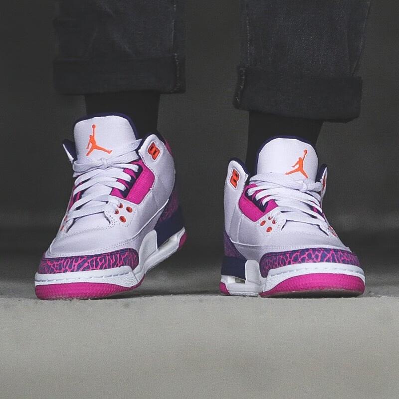 (GS) Air Jordan 3 Retro 'Barely Grape' Kids' 441140-500