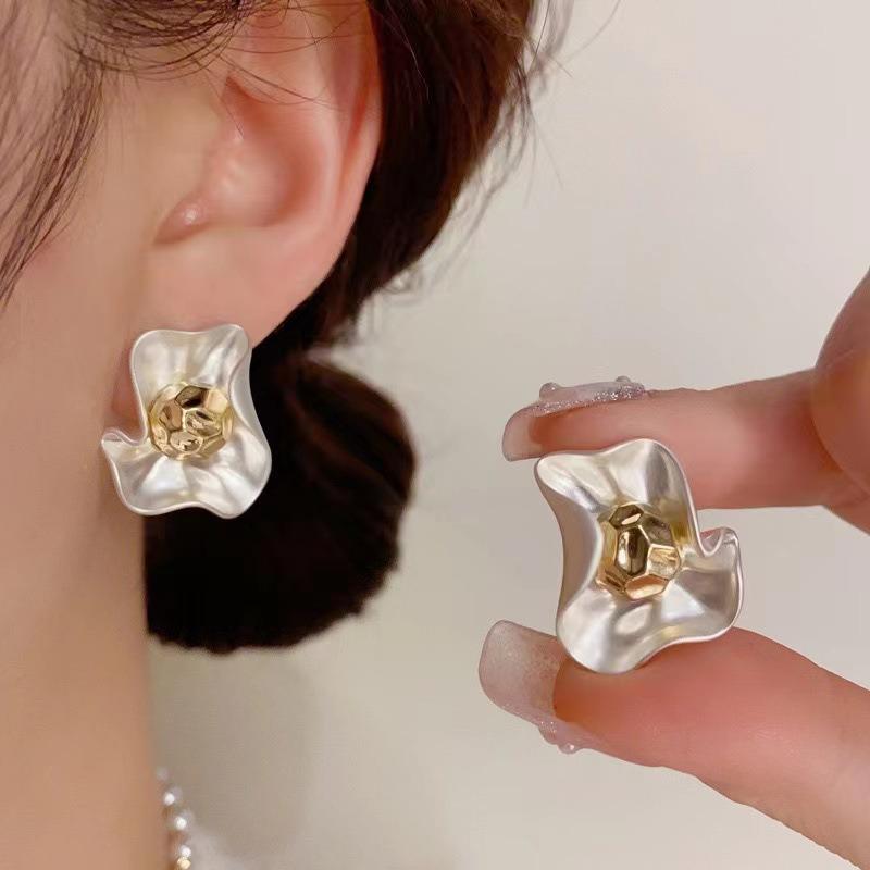 Irregular Petals Red Color Flowers Stud Earrings For Women Exquisite Simple  Sweet Personality Temperament Jewelry