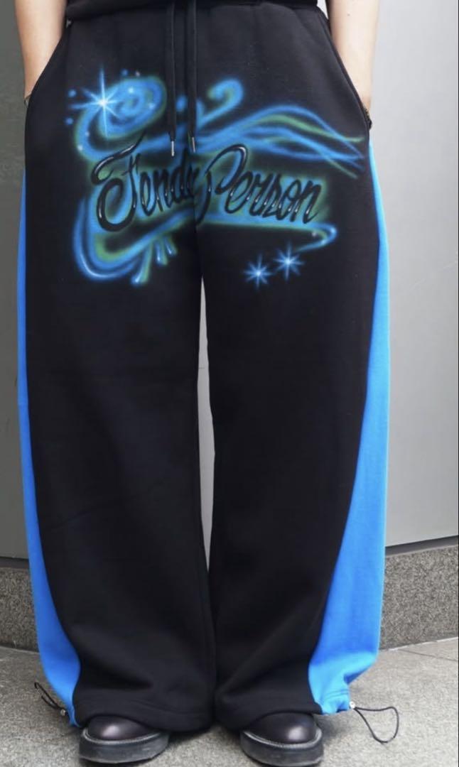 

[USED] Rare New Jeans Tender Person Sweatpants worn by Daniel
