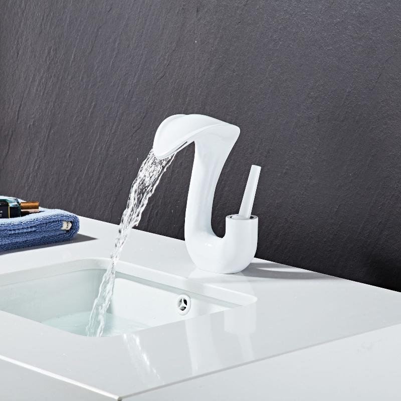 Gold Creative Wash Basin Faucet Hot and Cold Bathroom Sink Taps Single Hole Toilet Bathroom Faucets Brass Deck Mounted Water Tap