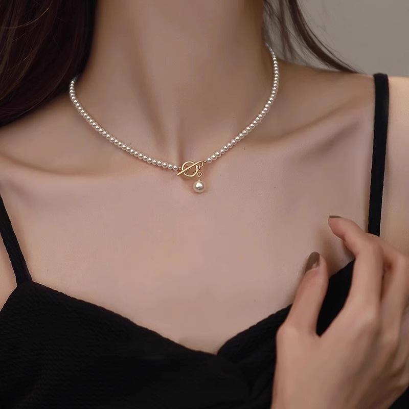 Shijia Extremely Fine Bead OT Buckle Necklace Women's Light Luxury Niche Highlight Glass Imitation Pearl Clavicle Chain Temperament Neck Chain