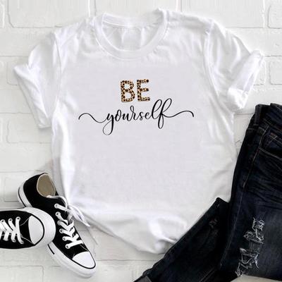 (Asya Boyutu) Kısa Kollu Tee Üst Leopar Mektup Trend Sevimli Moda Tshirt Kadın Giyim Rahat Baskı Bayan Kadın Grafik T-shirt