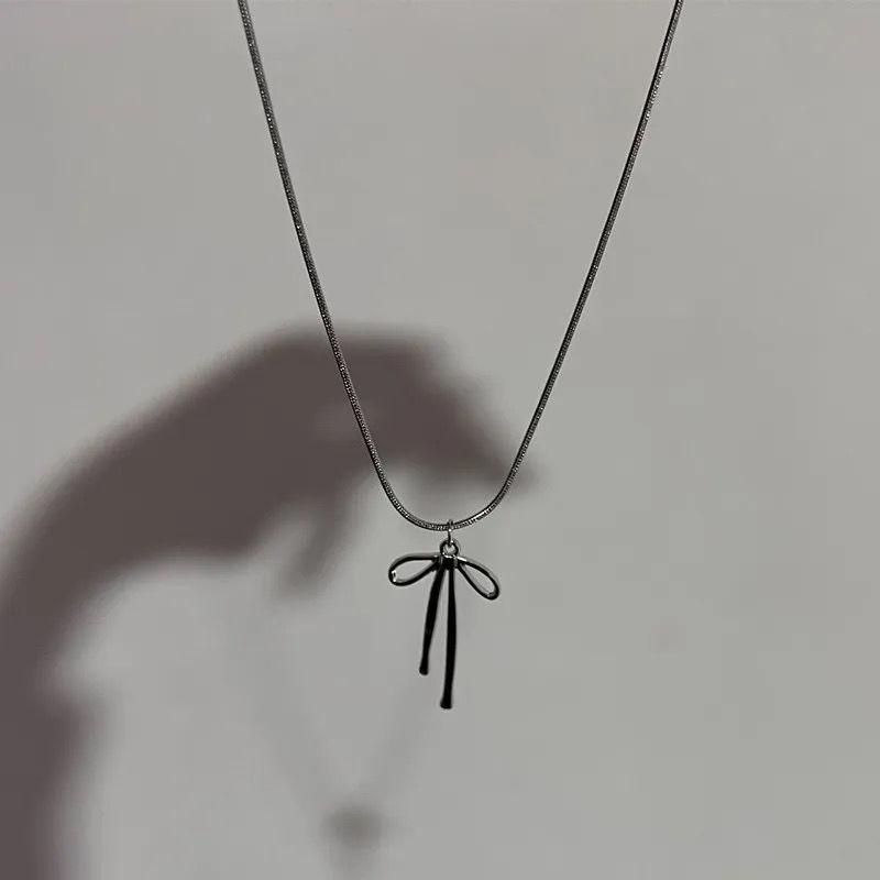 European and American cross-border y2k babes butterfly leather collar punk rock choker collarbone chain necklace foreign trade jewelry