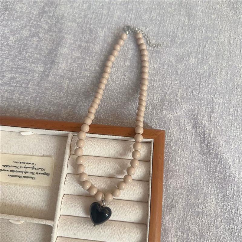 Fashion Cute Candy Color Heart Pendant Resin Beaded Choker Necklace For Women Girls Trendy Goth Vintage Aesthetic Accessories