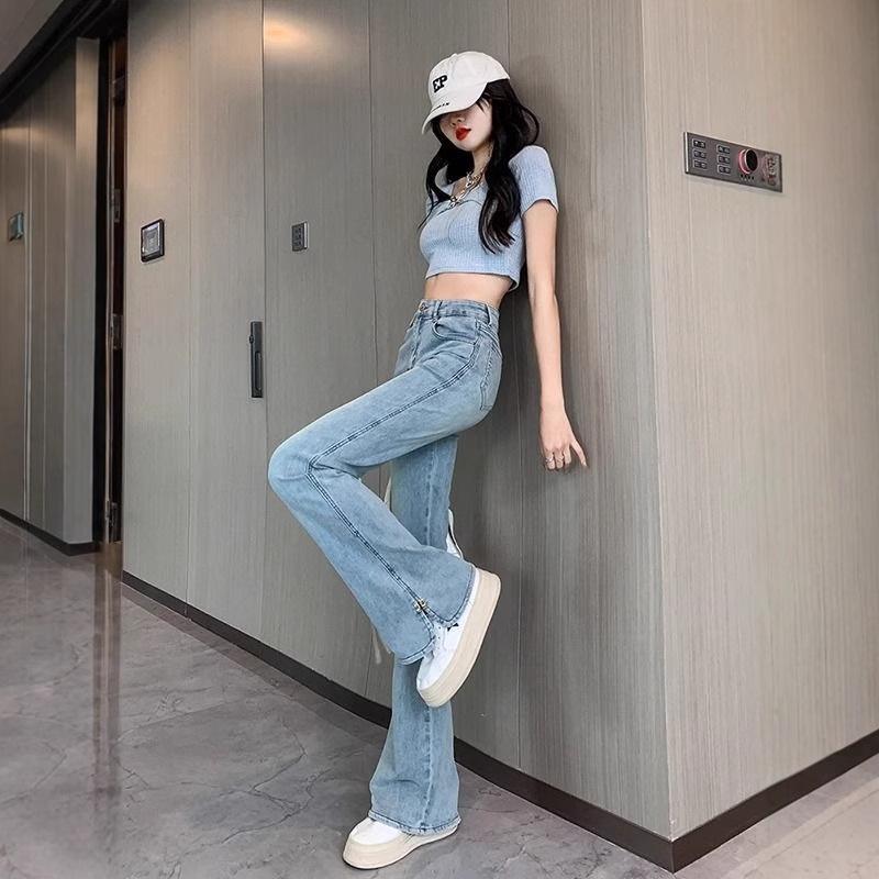 Women’s Light Blue Micro-Flared High-Waisted Jeans, Slit Design, Horseshoe Pants, Spring/Summer Style, Slimming American High Street Fashion.