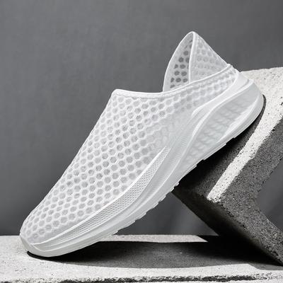 Lovers Shoes Summer 2026 New Breathable Mesh Hollow Non Slip Men's Flat Shoes Soft Sole Lightweight Casual Sports Shoes Women