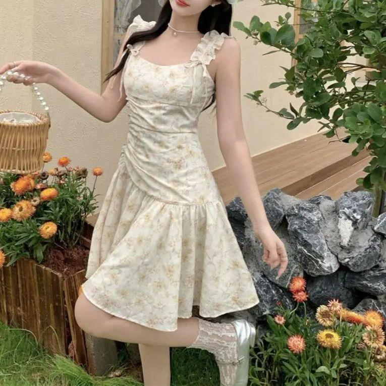 French temperament suspender skirt summer new floral dress women's waist small looking thin suspender skirt short skirt