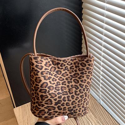 Small Bag Women's Autumn New Trendy High-value Commuter Fashion Retro Leopard Print Bucket Bag Crossbody Mobile Phone Bag