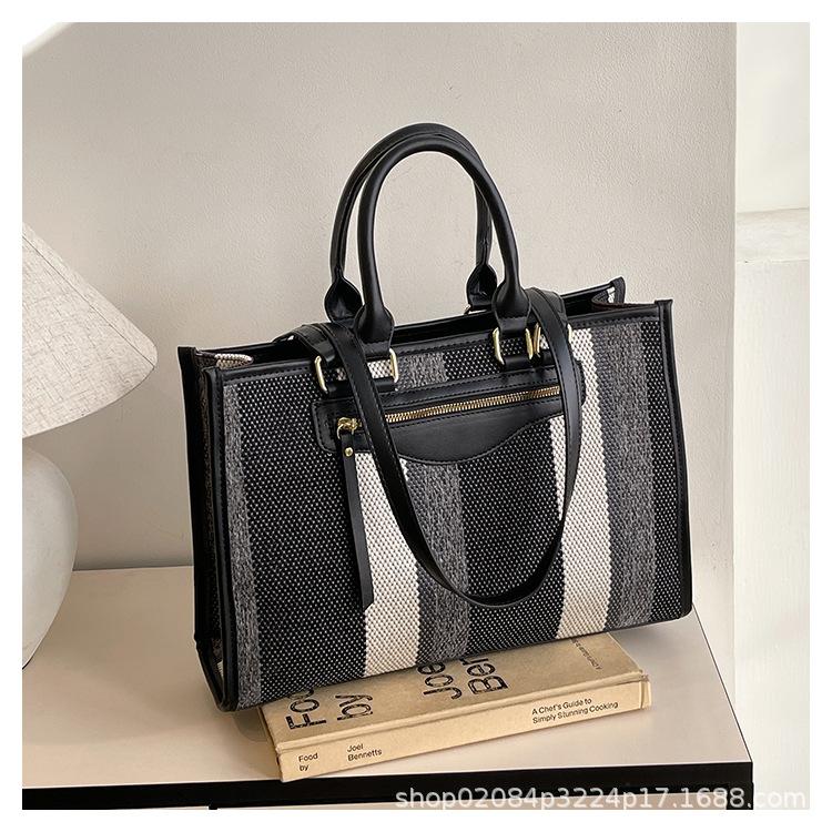 

2025 contrasting stripes retro casual large-capacity commuter shoulder bag tote bag handbag trendy versatile