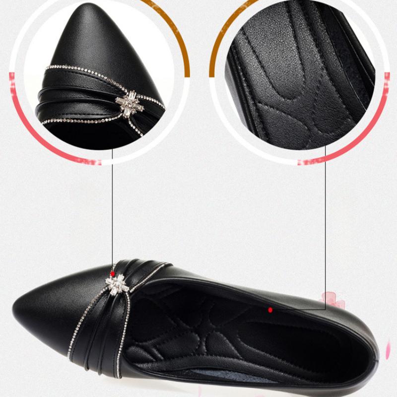 Damen Frühling und Herbst Weiche Sohle Hohe Absätze Mittleres Alter Mutter Flacher Mund Temperament PU Leder Schuhe
