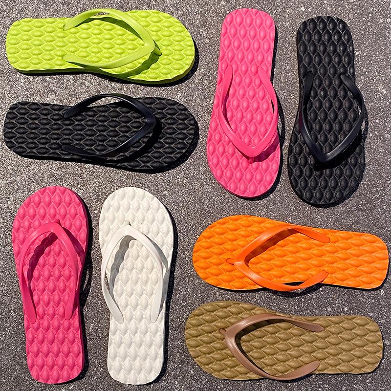 Flip-flops women's summer new non-slip outdoor wear solid color pinched feet seaside beach couple men's cool slippers