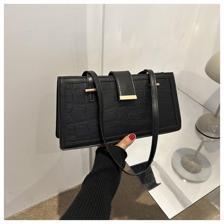 

Трендовая дизайнерская французская сумочка 2023 года: Универсальная женская сумка на одно плечо подмышку - Стильная маленькая квадратная сумка чёрный