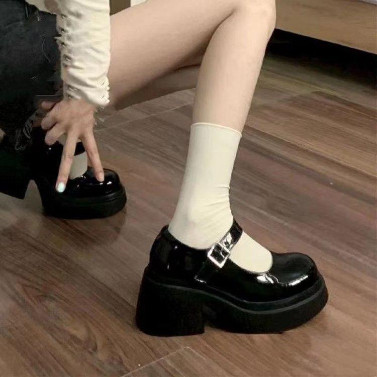 Erhöhen Sie Höhe und Komfort Mary Jane Lederschuhe Herbst Neu Runde Spitze Flache Öffnung Ein-Wort-Schnalle Dicksohlige EinzelSchuhe