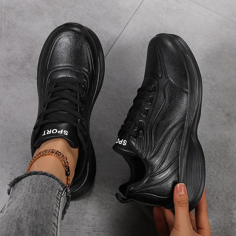 

Кроссовки женские маленькие белые туфли женские на плоской подошве кожаная поверхность водонепроницаемые спортивные и для отдыха обувь мягкая подошва износостойкие сверхлегкие 42