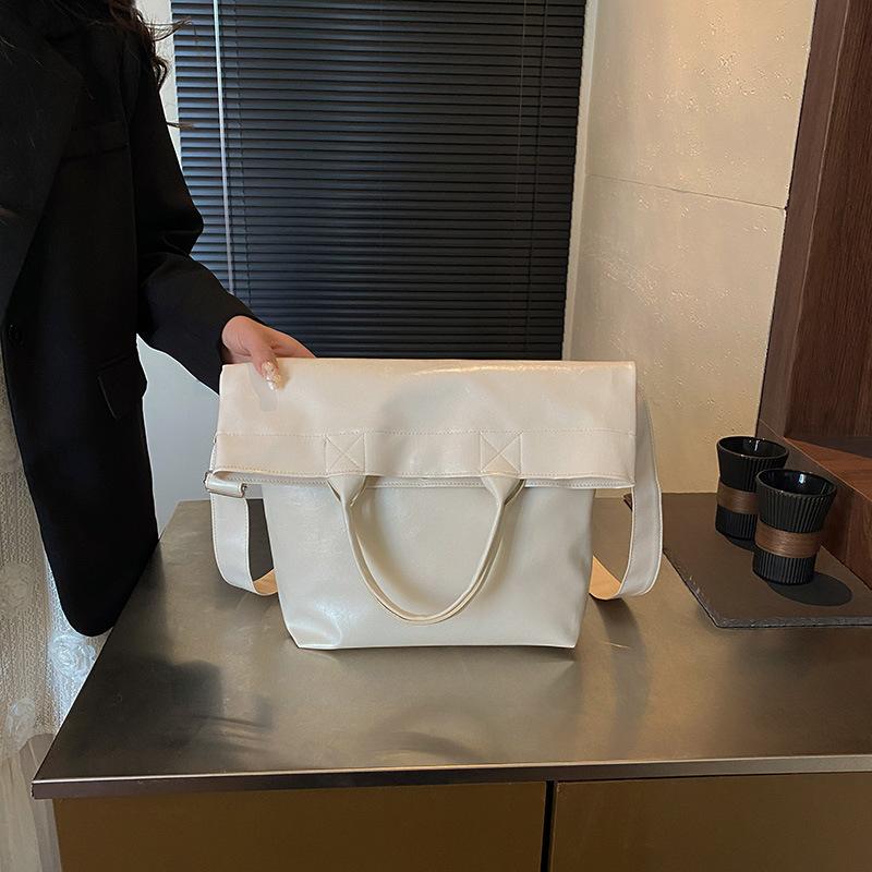 New Women's Bag Fashion Shoulder Bag Multi-functional Messenger Bag Handbag Versatile Commuter Bag Messenger Bag