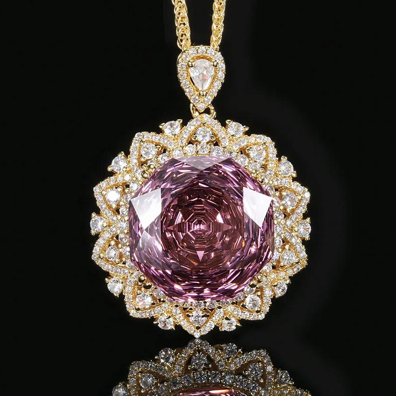 

Gold Tone Sparkling Large Round Cut Clear Purple CZ Vintage Halo Pendant Necklace Elegant Ornate Luxur Statement Wedding Jewelry розовый