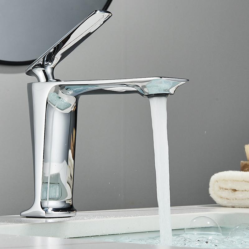 Basin Faucets Hot and Cold Bathroom Hot Cold Water Mixer Tap Chrome/Black Single Handle Basin Water Sink Deck Mounted