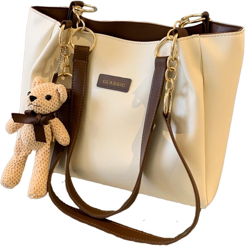 Элегантная кожаная сумка-тоут большой вместимости