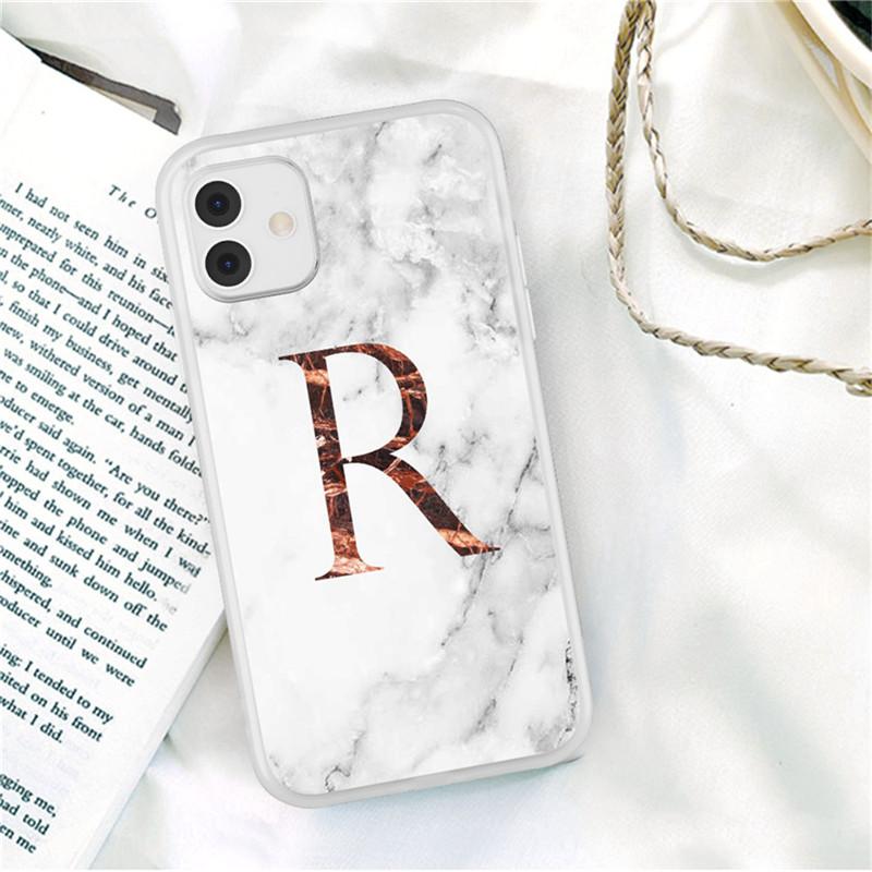 Biały marmur pozłacane litery A-Z modne etui na telefon dla iPhone 11 12 Pro X XR XS Max SE 2020 7 8 Plus odporne na wstrząsy miękkie etui z tpu