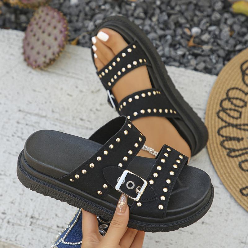 Spot cross-border large-size flat-bottomed slippers summer new wide strip buckle with rivets European and American cool slippers women