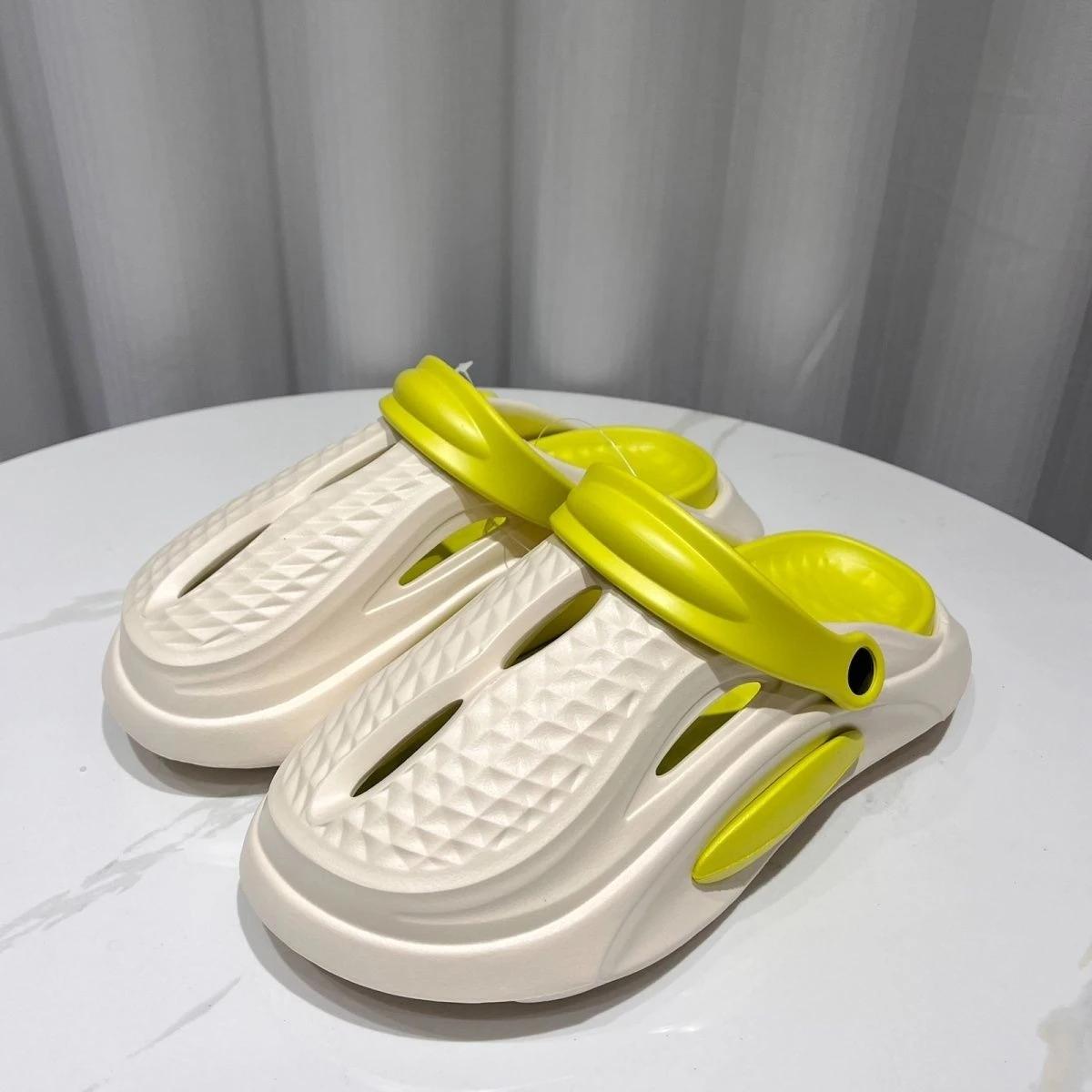 Черные мужские сандалии с перфорацией Скидка 2025 Стилей в Приветственном Предложении Стильные Новые Летние Низкая Цена Для Ежедневного Использования Размер 41 ПВХ Мужская Обувь 40-41 4270₽