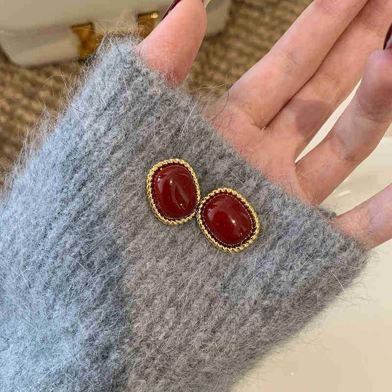 Retro Red Zirconia Pearl Flower Earrings - High-End Hong Kong Style Studs for Women