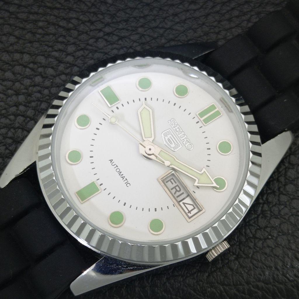 VINTAGE SEIKO 5 AUTOMATIC REFURBISHED JAPAN MENS WHITE DIAL WATCH a444289-1