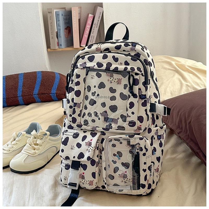 The new schoolbag is high-value, fresh, sweet and cute, and the puppy is a lightweight backpack for junior high school students.