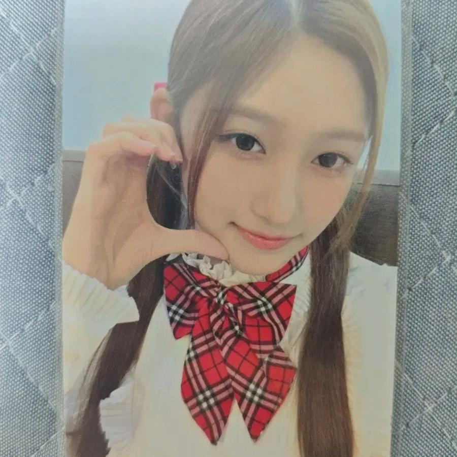 

IVE Эфирная фотокарта