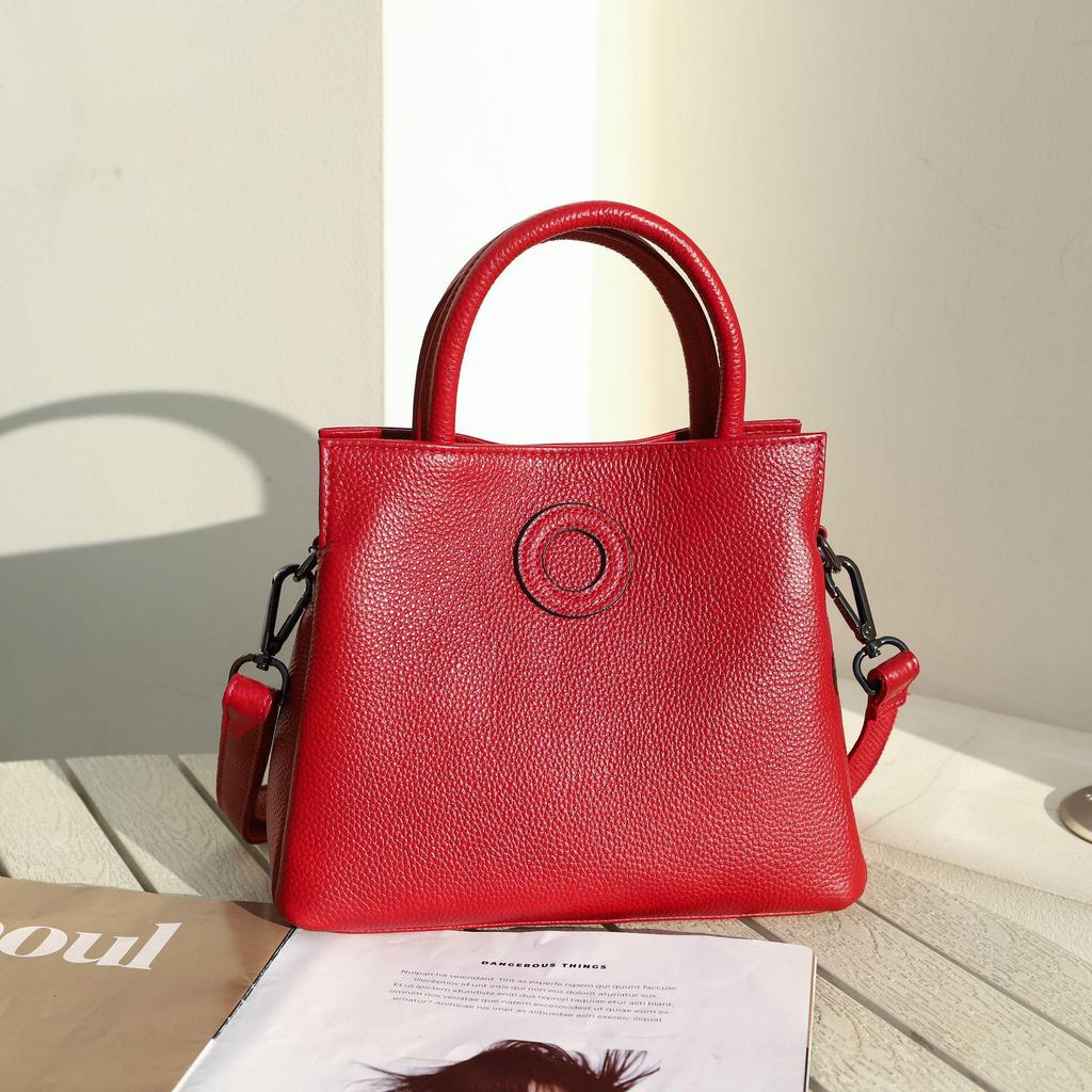 2025 Genuine Leather Women's Tote: European & American Style, Large Capacity Commuter Shoulder Bag