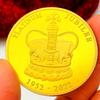 Königin Elisabeth II., Krone 70. Jahrestag Goldmedaille, Geschenk Goldmünze Gedenkmünze