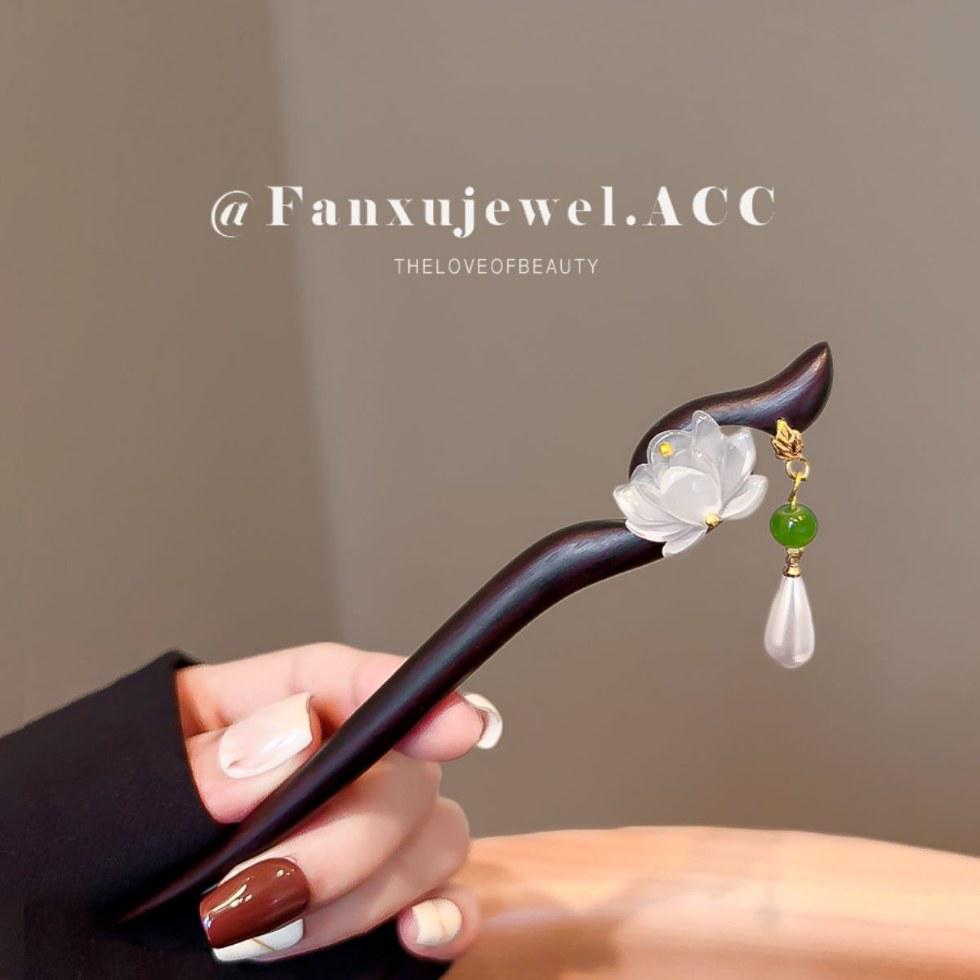 Traditional Double-Sided Lotus Sandalwood Hairpin with Tassels for Women - Chinese Qipao Hair Accessory