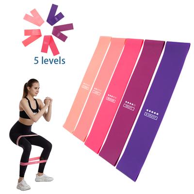 Yoga, entrenamiento, fitness, gimnasio, fuerza, bandas de resistencia, ejercicio, pilates, deporte, minibandas de goma, equipo de entrenamiento de crossfit.