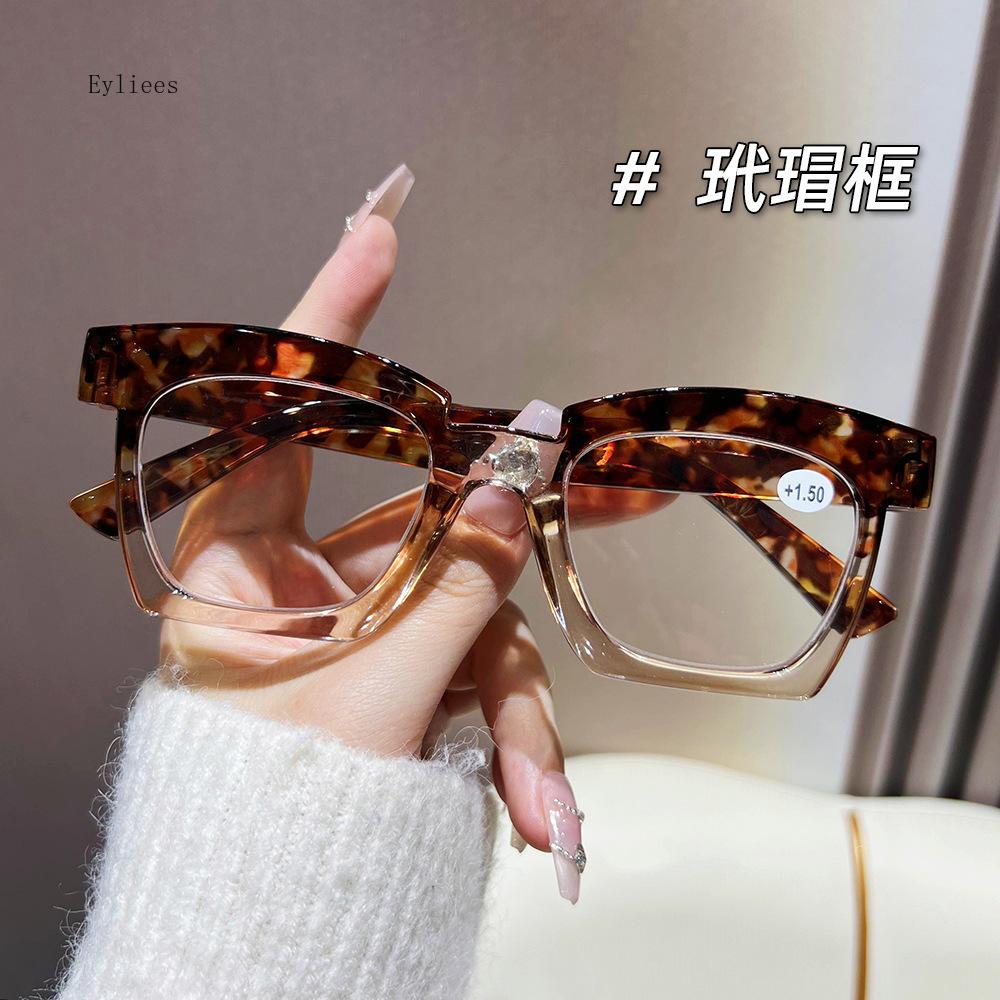 Imitation Wooden Reading Glasses Mens Square Prebyopia Spectacles Eyeglasses Unisex +1.0to+4.0 Europe&America Glasses Frame