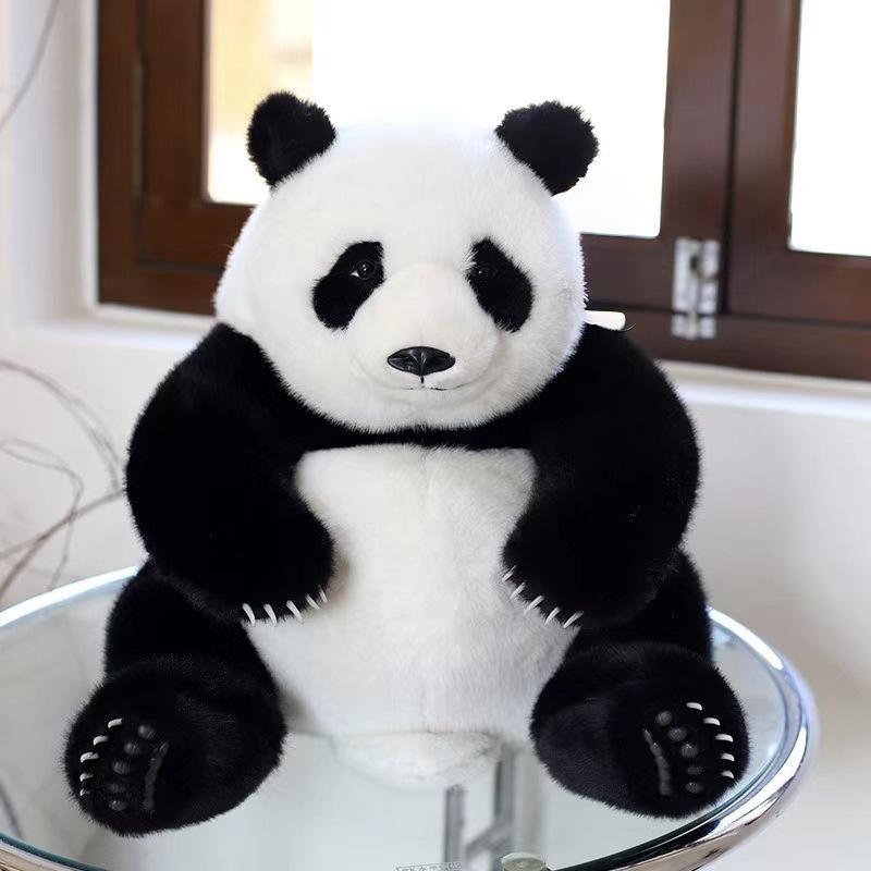 

Новая плюшевая кукла панда, имитирующая сидячую позу, кукла панда, животное, плюшевая игрушка, украшения, маленький подарок 40cm or so (no gift box)