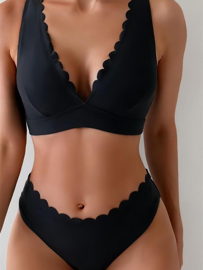 European & American Sexy Ruffle Trim Triangle Bikini Swimwear