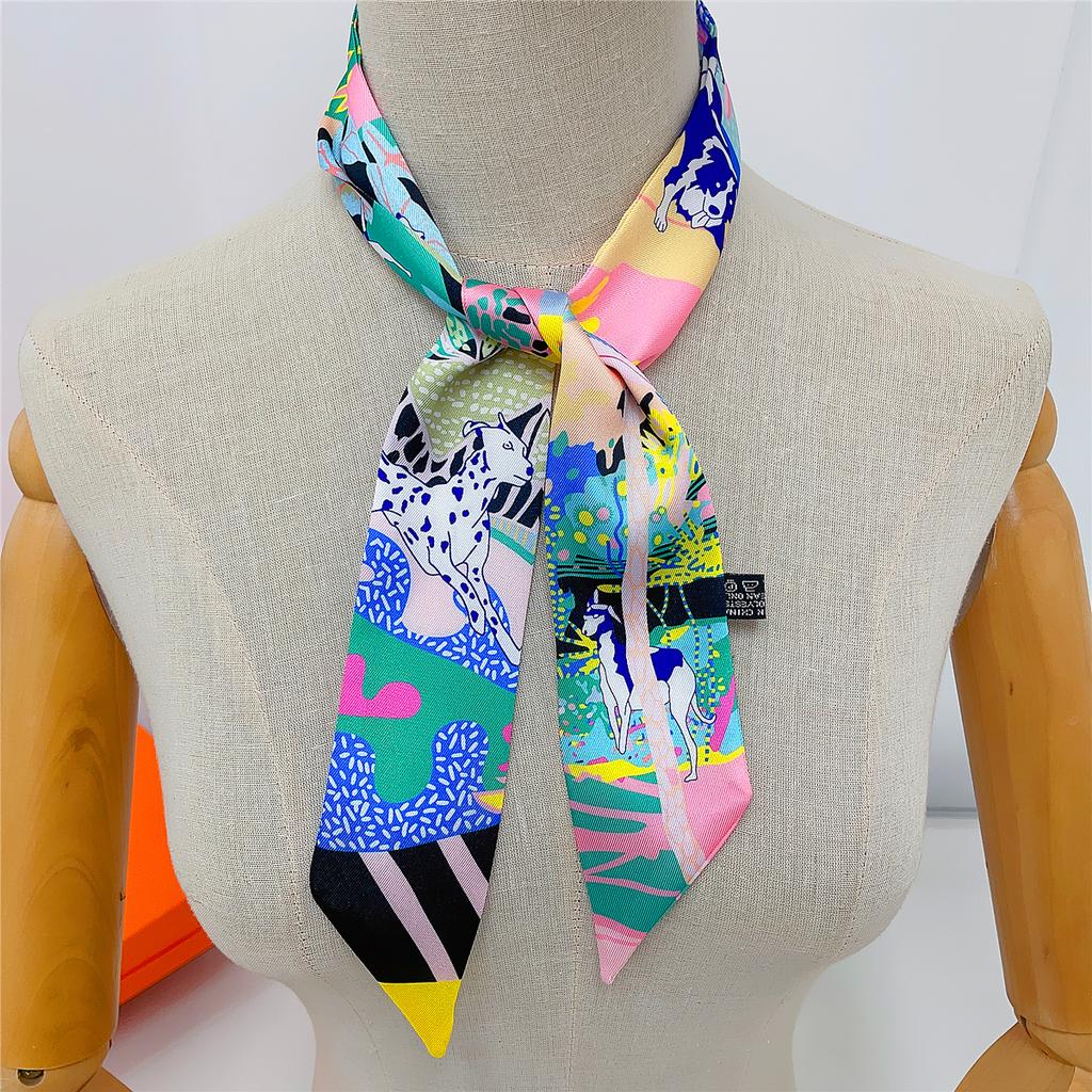2023 Brand Design Dogs Silk Scarf Luxury Scarf Women Foulard Skinny Bag Scarves Fashion Hair Headband Neckerchief For Ladies