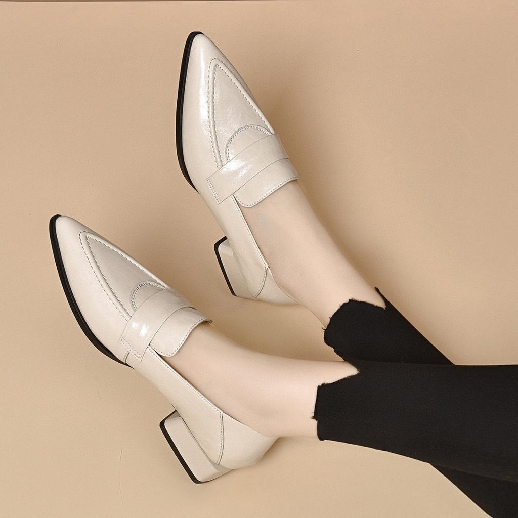 Pointed Small Leather Shoes Women's Spring New Elegant Shallow Mouth Low Heel Single Shoes Simple Temperament Women's Flat Shoes