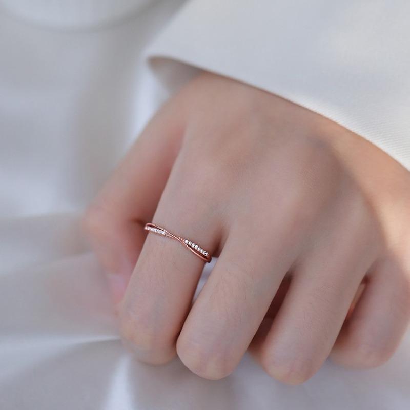 Line Ring - Simple Cross-shaped Finger Ring with A Cool and Elegant Style. Index Finger Ring in A Minimalist Style. Cool and Chic Style.