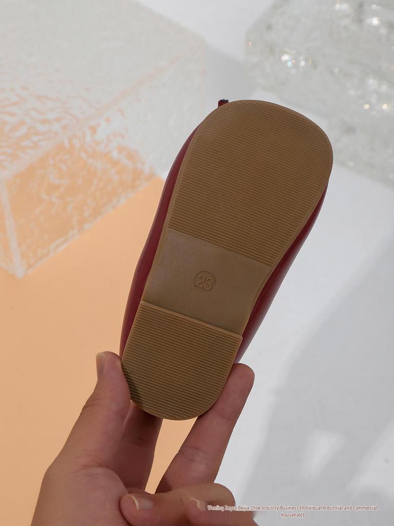 2025 Girls' Silver Leather Princess Shoes: Soft Sole, Spring/Autumn Style for Little Girls