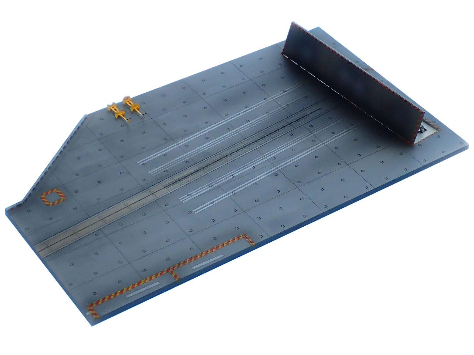 

Катапультная палуба авианосца ВМС США 1/144 №1 серый