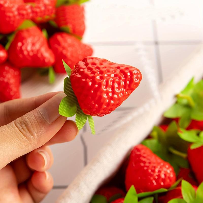 10/20Pcs Artificial Strawberries Fake Fruit for Home Party Decor Photography Prop Holiday Decor for Halloween Day Celebration