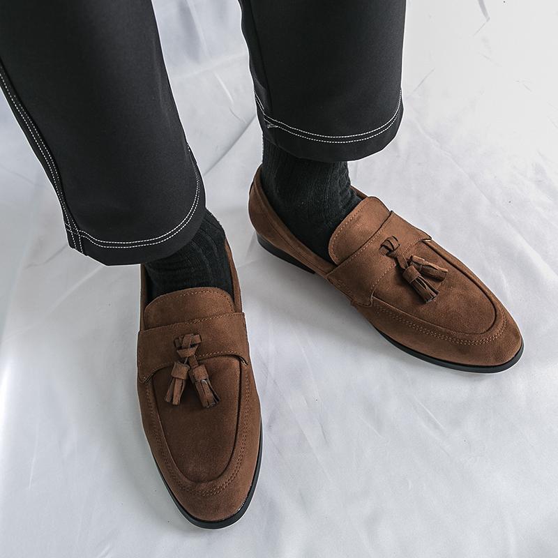 Fashion Classic Men Tassel Loafers Shoes Slip-on Suede Leather Business Dating Formal Shoes Men Quality Handmade Stitching Driving Shoes
