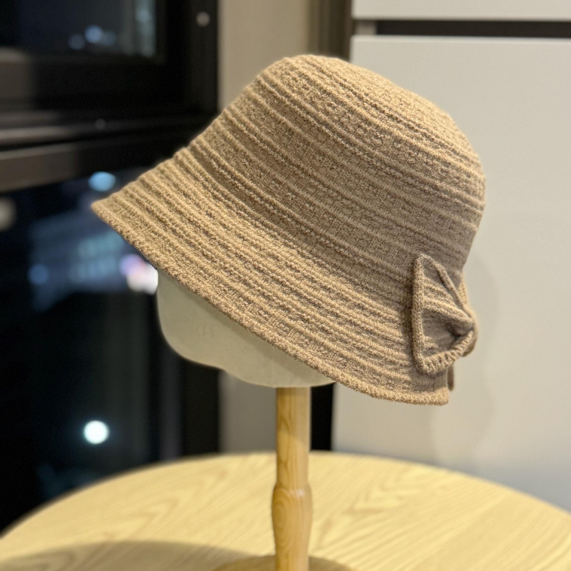 

Французский стиль Осень и Зима Темперамент Однотонная Вязаная Шапка Рыбака для Женщин Универсальная Шляпа-Ведро, Подчеркивающая Лицо, Маленькое Лицо, Закрывающая Шляпа-Ведро one size