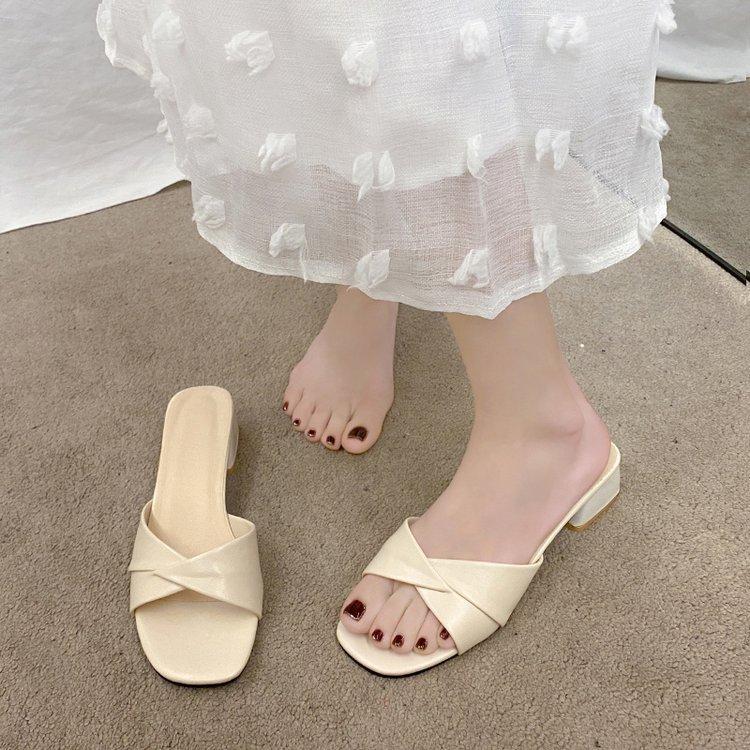 Fashion Pleated One-word Outer Wear Medium Heel Sandals Thick Heel Slippers Large Size