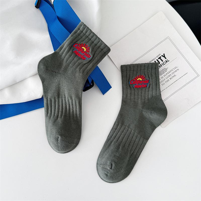 Cityboy Skateboarding Mid-Calf Socks: Trendy Embroidered Street Style for Men & Women