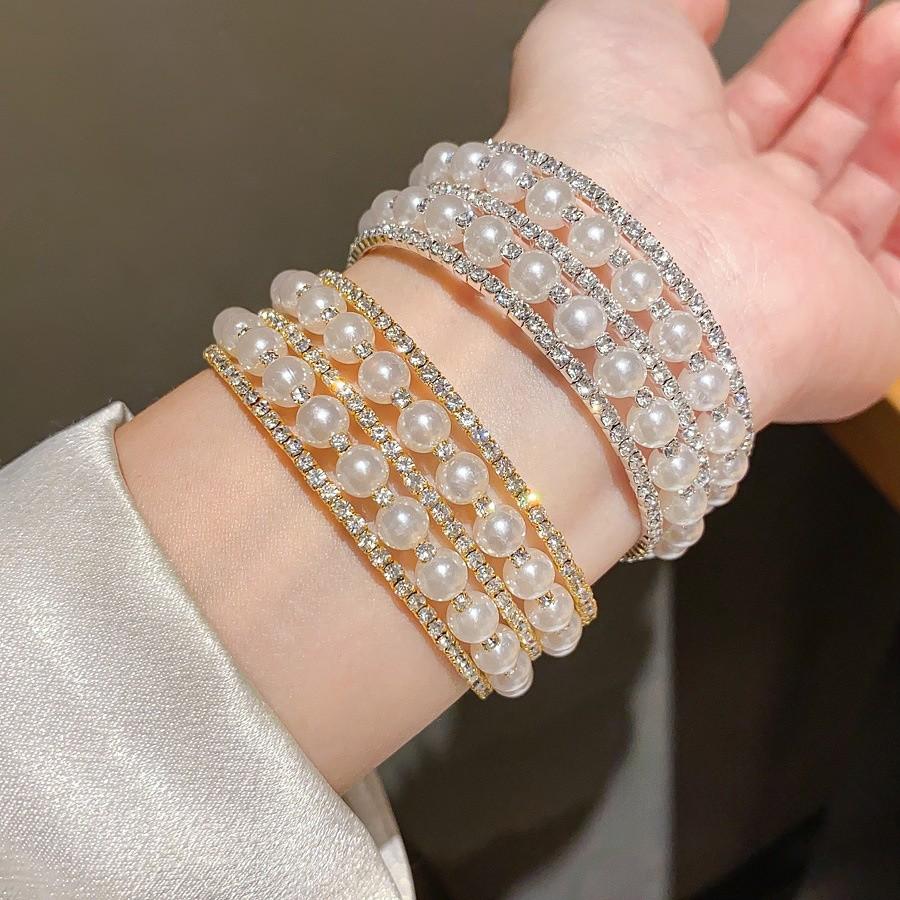 European Fashion Pearl Bracelets With Rhinestone Embellishments For Elegant Women
