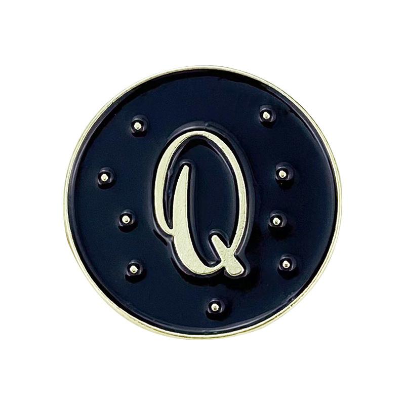 A-Z 26 Letters Initial Brooch Women English Alphabet Brooch Pin Round Badge Corsage Unisex Collar Jewelry Clothes Bag Decor Gift